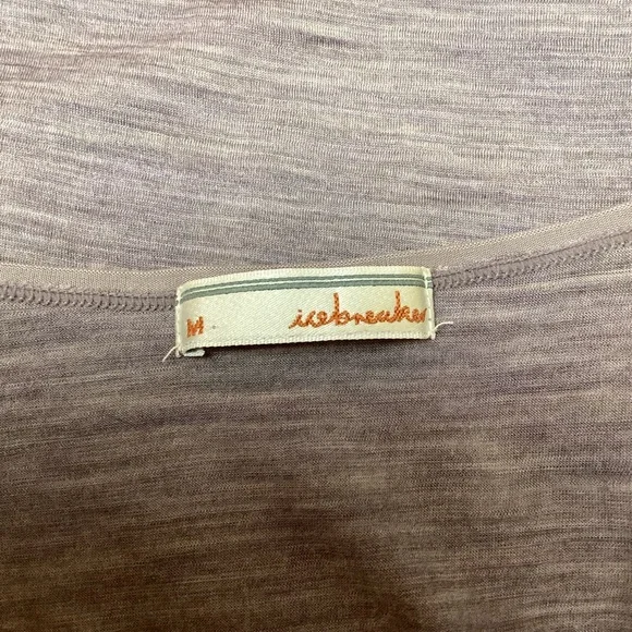 Icebreaker New Zealand Merino Wool Flower Print V-Neck Top - Picture 5 of 9